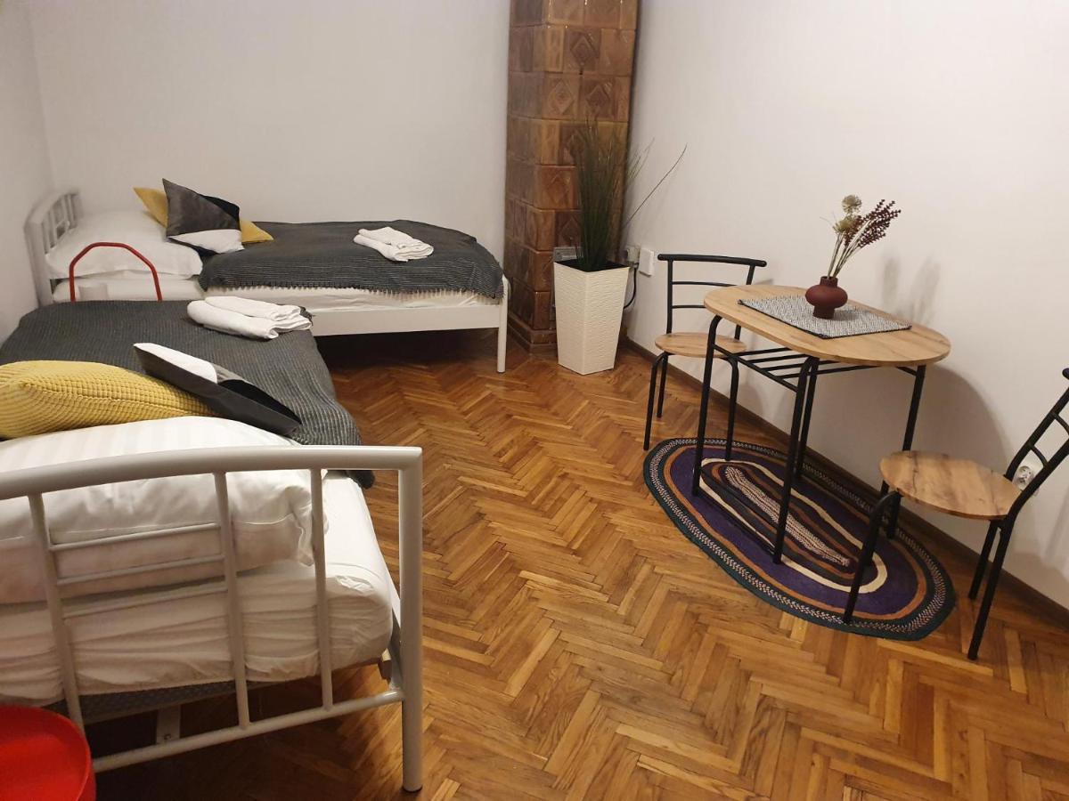 Moti Apartments Краков Экстерьер фото