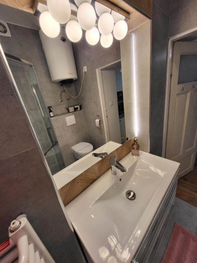 Moti Apartments Краков Экстерьер фото